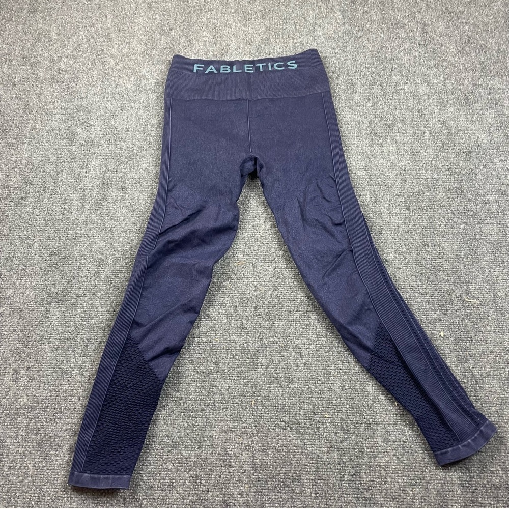FABLETICS Women’s Sync High Waisted 7/8 Leggings Navy Blue Athletic pants Small - Picture 2 of 7
